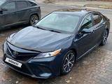 Toyota Camry 2019 года за 12 900 000 тг. в Павлодар – фото 2