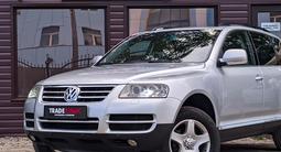 Volkswagen Touareg 2005 года за 4 695 000 тг. в Караганда – фото 2