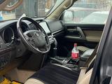Toyota Land Cruiser 2007 годаүшін15 000 000 тг. в Актобе – фото 4