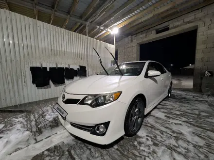 Toyota Camry 2014 года за 7 800 000 тг. в Тараз – фото 2