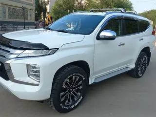 Mitsubishi Montero Sport