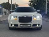 Chrysler 300C 2005 года за 3 700 000 тг. в Алматы