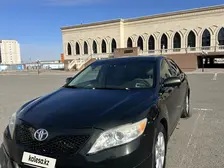 Toyota Camry, 2010