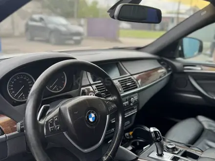 BMW X6 2011 года за 12 000 000 тг. в Алматы – фото 13