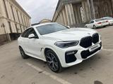 BMW X6 2021 года за 47 000 000 тг. в Алматы – фото 2