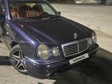 Mercedes-Benz E 320 1997 года за 2 500 000 тг. в Алматы