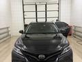 Toyota Camry 2018 года за 7 600 000 тг. в Атырау