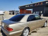 Mercedes-Benz E 320 2001 года за 3 300 000 тг. в Атырау – фото 4