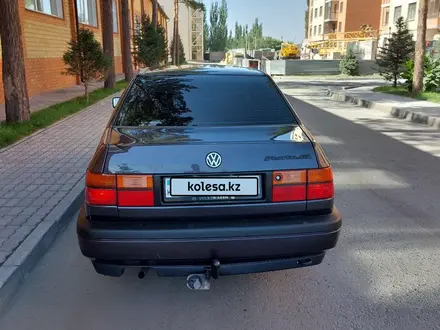 Volkswagen Vento 1993 года за 1 350 000 тг. в Павлодар – фото 2