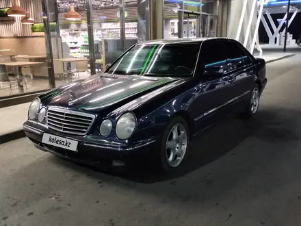 Mercedes-Benz E 320 2000 года за 5 000 000 тг. в Шымкент – фото 7