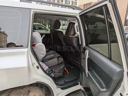 Toyota Land Cruiser Prado 2021 года за 28 000 000 тг. в Астана – фото 9