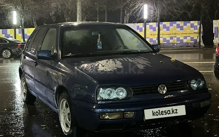 Volkswagen Golf 1997 года за 1 800 000 тг. в Алматы