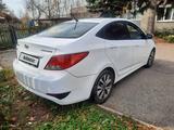 Hyundai Solaris 2015 года за 6 000 000 тг. в Усть-Каменогорск – фото 3