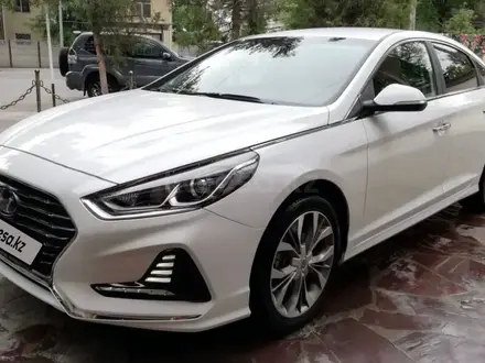 Hyundai Sonata 2019 года за 8 500 000 тг. в Шымкент – фото 3