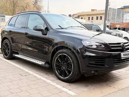 Volkswagen Touareg 2012 года за 12 000 000 тг. в Алматы – фото 4