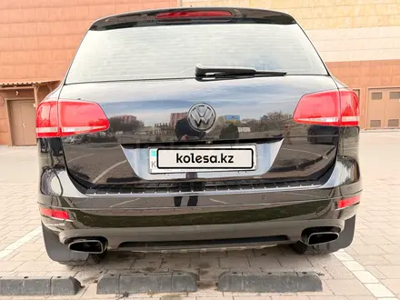 Volkswagen Touareg 2012 года за 12 000 000 тг. в Алматы – фото 7