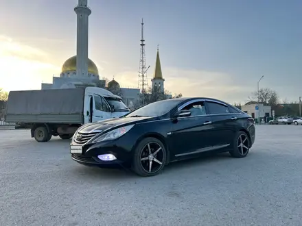 Hyundai Sonata 2011 года за 6 000 000 тг. в Актобе – фото 2