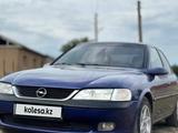 Opel Vectra 1996 года за 1 600 000 тг. в Уральск – фото 3