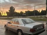 Mercedes-Benz E 200 1991 года за 1 250 000 тг. в Талдыкорган – фото 3