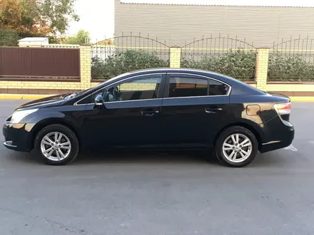 Toyota Avensis 2011 года за 6 450 000 тг. в Актобе – фото 2