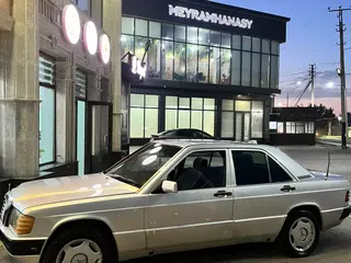 Mercedes-Benz 190