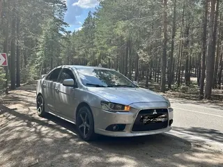 Mitsubishi Lancer