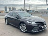 Toyota Camry 2020 годаүшін14 200 000 тг. в Семей