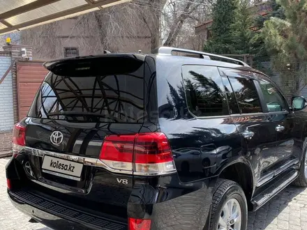 Toyota Land Cruiser 2019 года за 37 500 000 тг. в Алматы – фото 2