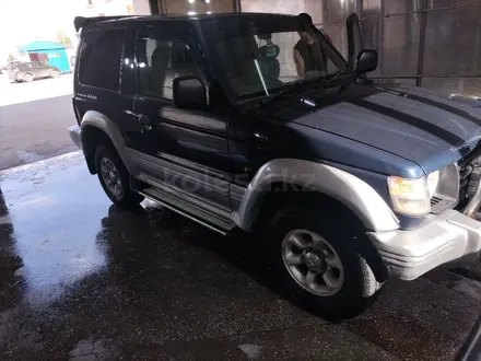 Mitsubishi Pajero 1997 года за 3 500 000 тг. в Караганда – фото 2