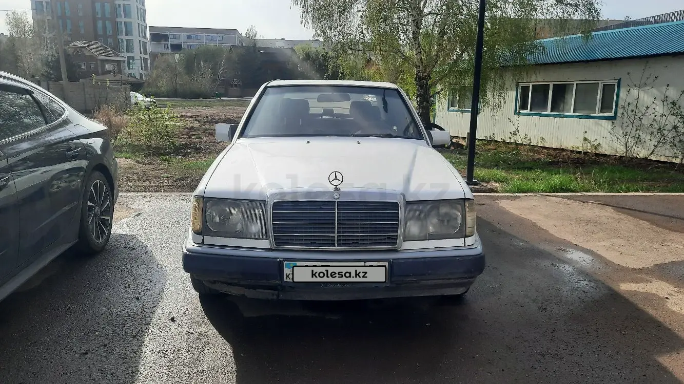 Mercedes-Benz E-Class, 1992