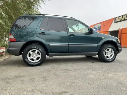 Mercedes-Benz ML 320 1998 года за 4 750 000 тг. в Актау