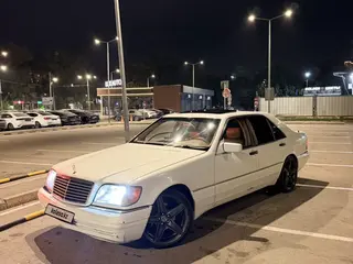 Mercedes-Benz S 320