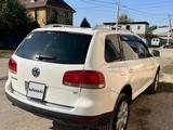 Volkswagen Touareg 2005 годаfor4 300 000 тг. в Алматы – фото 5