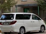 Toyota Alphard 2008 годаfor10 500 000 тг. в Астана