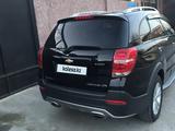 Chevrolet Captiva 2018 года за 11 000 000 тг. в Шымкент – фото 3