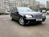 Mercedes-Benz C 320 2000 года за 2 600 000 тг. в Астана