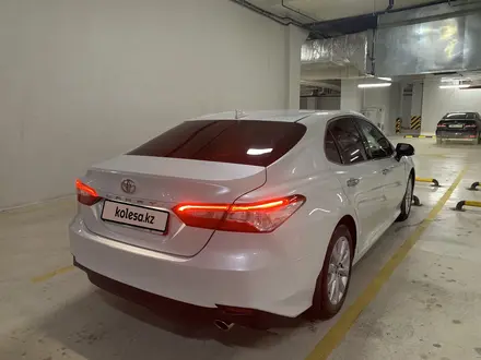 Toyota Camry 2018 года за 13 000 000 тг. в Астана – фото 5