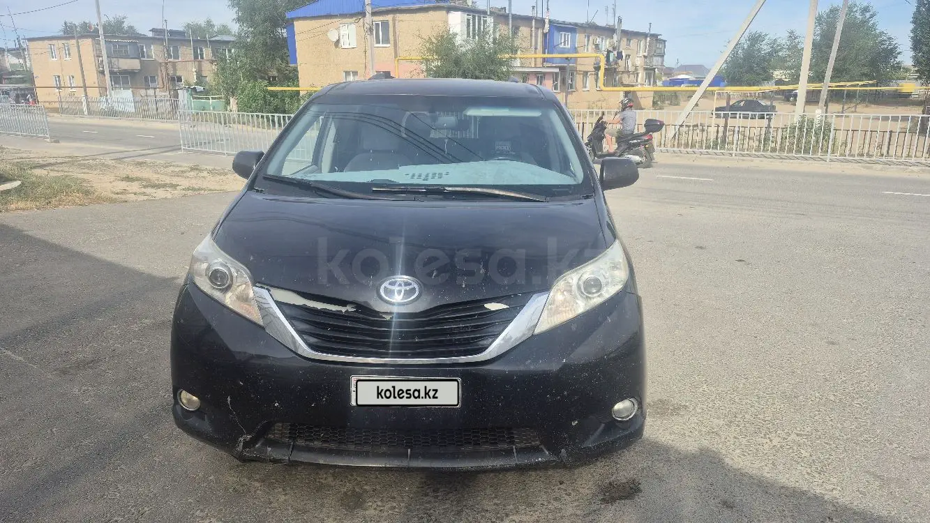 Toyota Sienna, 2016