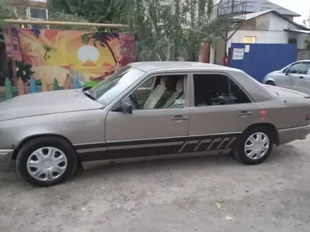 Mercedes-Benz E 230 1989 года за 1 500 000 тг. в Алматы – фото 13