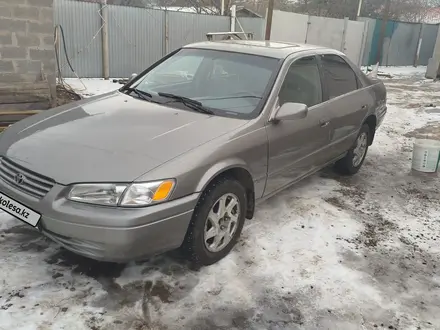 Toyota Camry 1998 года за 3 000 000 тг. в Алматы