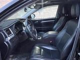 Toyota Highlander 2016 годаүшін14 000 000 тг. в Жанаозен – фото 4