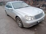 Mercedes-Benz C 200 2005 года за 3 850 000 тг. в Астана