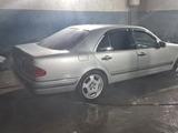 Mercedes-Benz E 280 1997 года за 2 800 000 тг. в Шымкент – фото 2