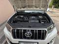 Toyota Land Cruiser Prado 2020 года за 28 000 000 тг. в Алматы – фото 12