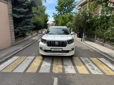 Toyota Land Cruiser Prado 2020 года за 28 000 000 тг. в Алматы – фото 17