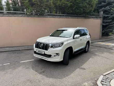 Toyota Land Cruiser Prado 2020 года за 28 000 000 тг. в Алматы – фото 16