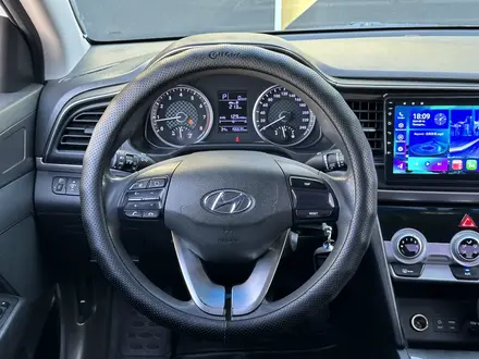 Hyundai Elantra 2019 года за 8 600 000 тг. в Атырау – фото 8