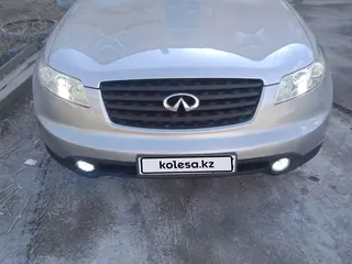 Infiniti FX35, 2004