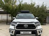 Toyota Hilux 2024 года за 24 350 000 тг. в Жанаозен