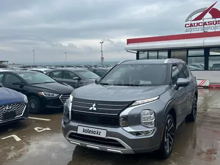 Mitsubishi Outlander 2021 годаүшін12 300 000 тг. в Алматы – фото 3